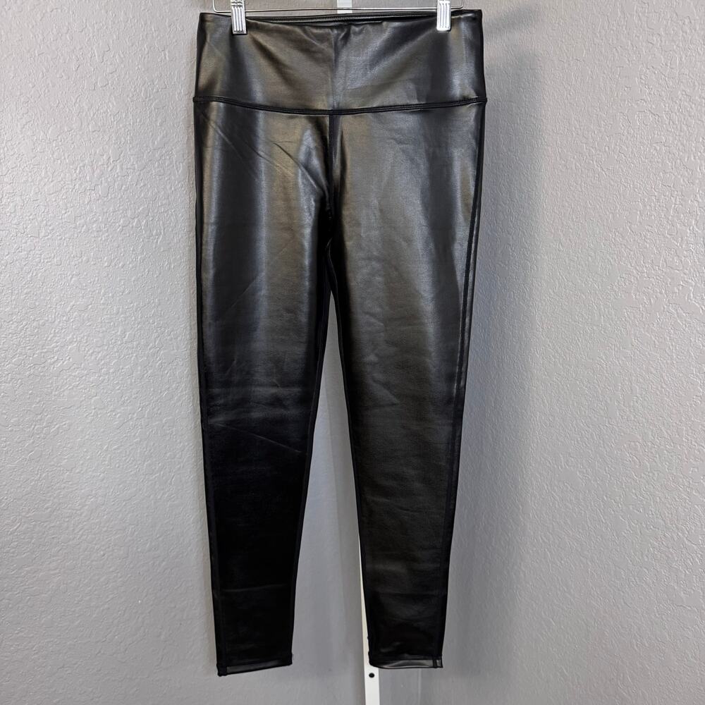 MR Basics Black Faux Leather Pants Leggins Size Large EUC